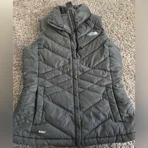 The North Face Aconcagua Vest Women's Small Gray Quilted 550 Goose Down Puffer